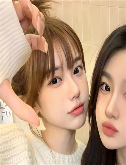 《百变校巴第7季》技术揭秘：摄影技术如何艺术与技术的完美融合 为观众带来全新视觉体验